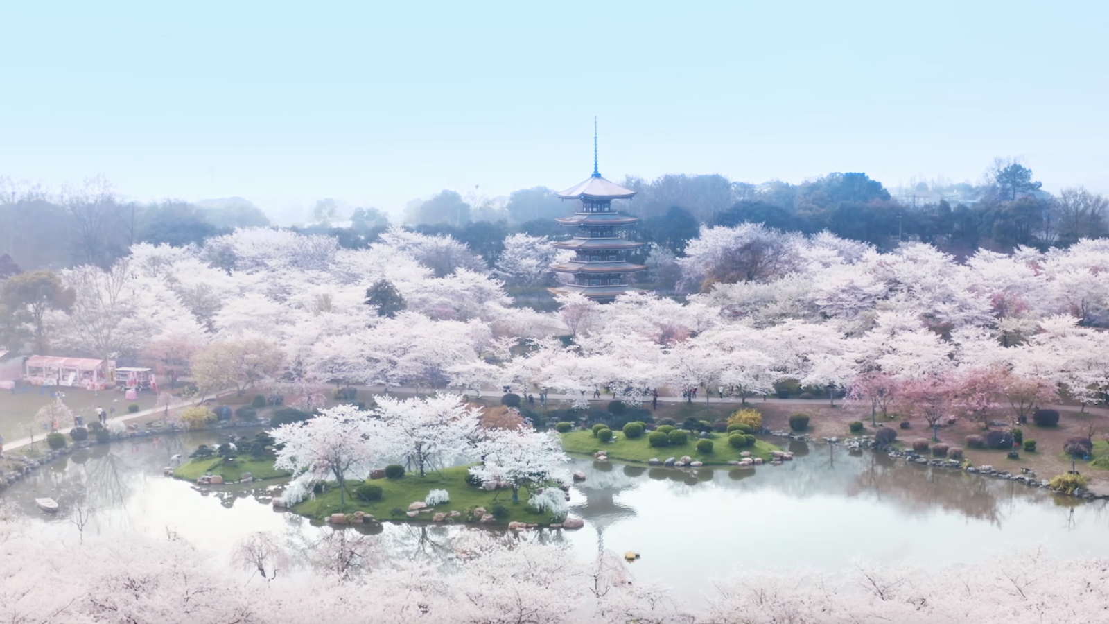 Dengan sejarah panjang dan kekayaan budayanya