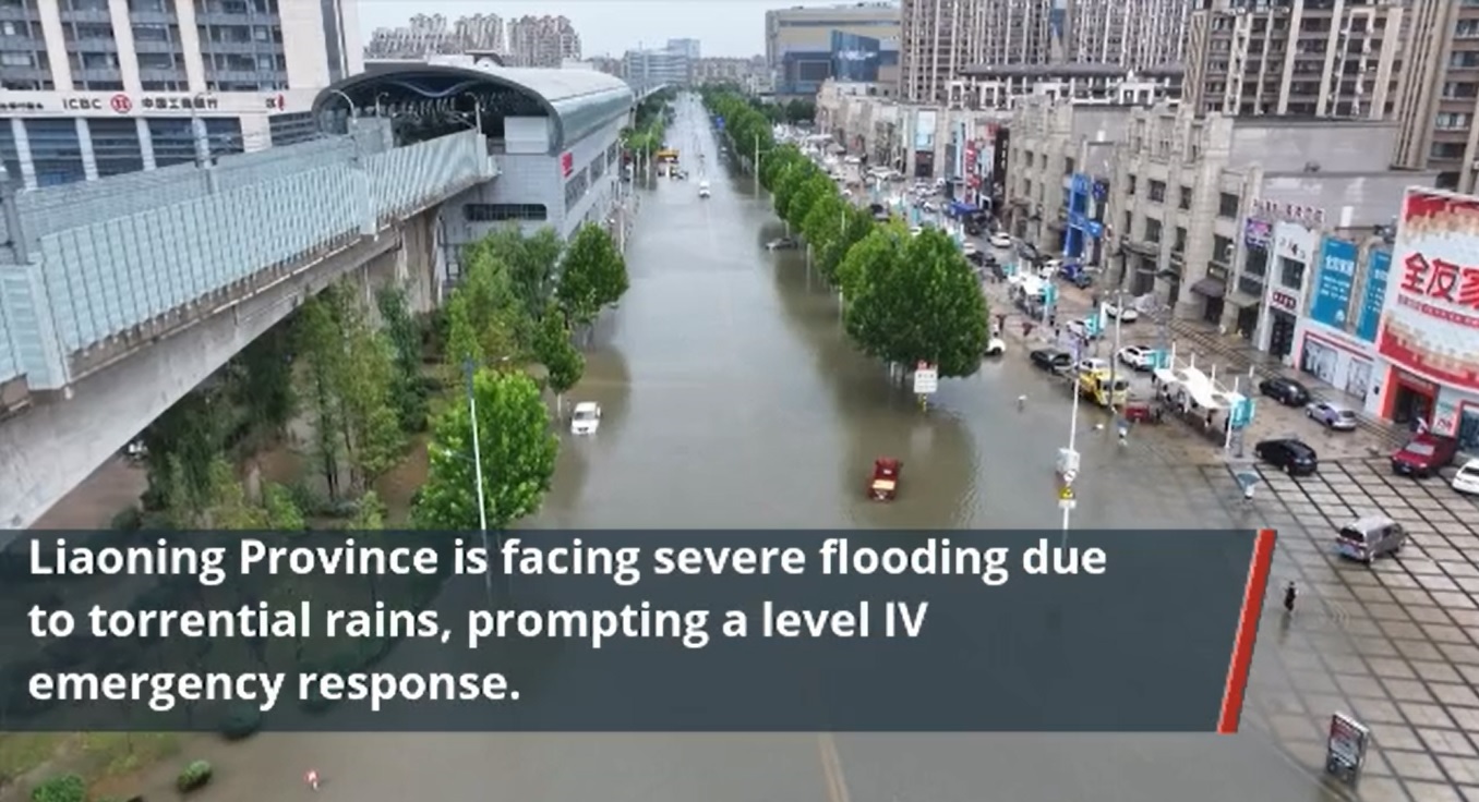 Hujan deras telah mengguyur kota Huludao di Liaoning dalam beberapa hari terakhir telah menjebak beberapa penduduk pedesaan