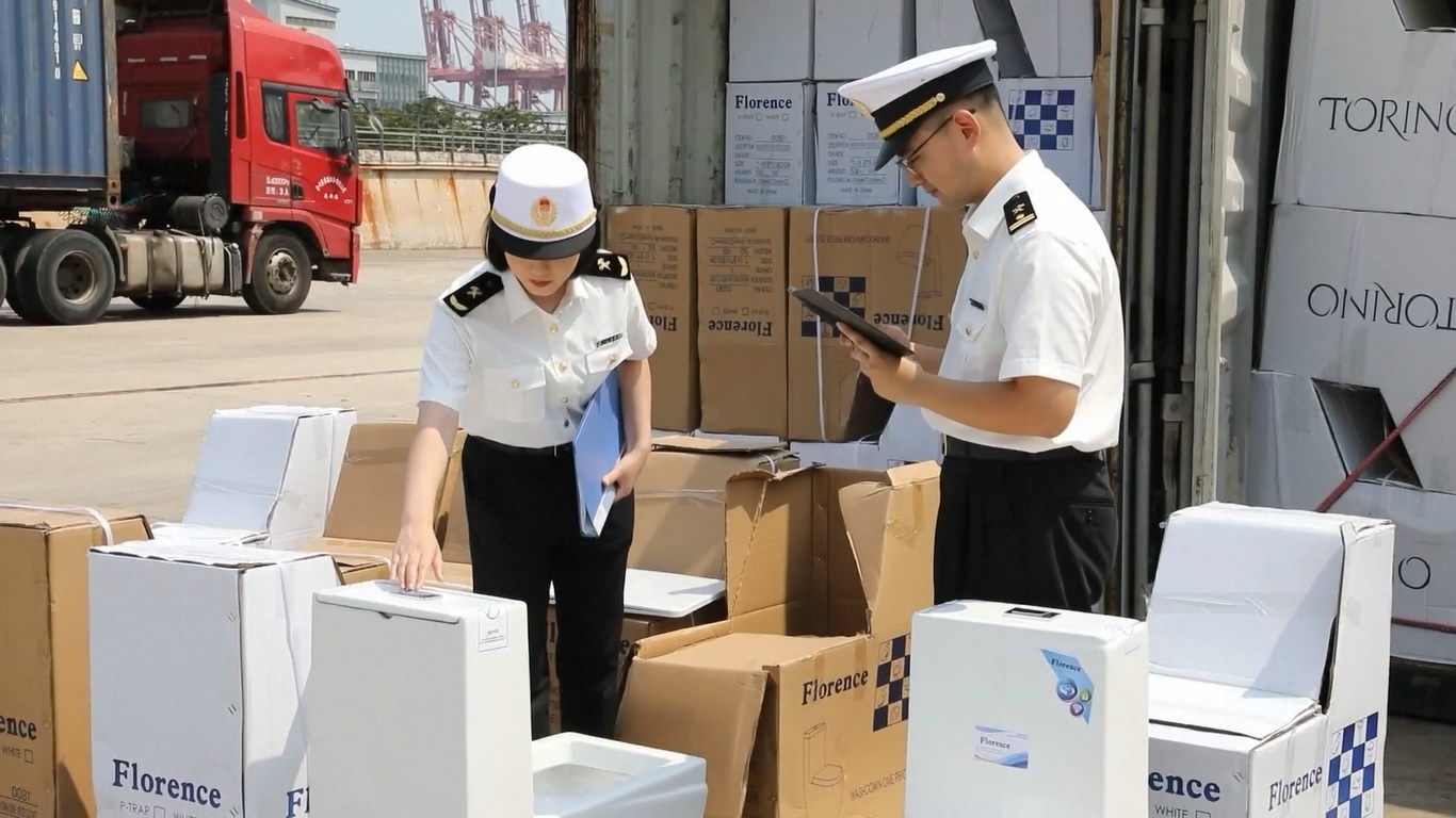 Data menunjukkan bahwa volume tersebut mencapai peningkatan dari tahun ke tahun sebesar 32