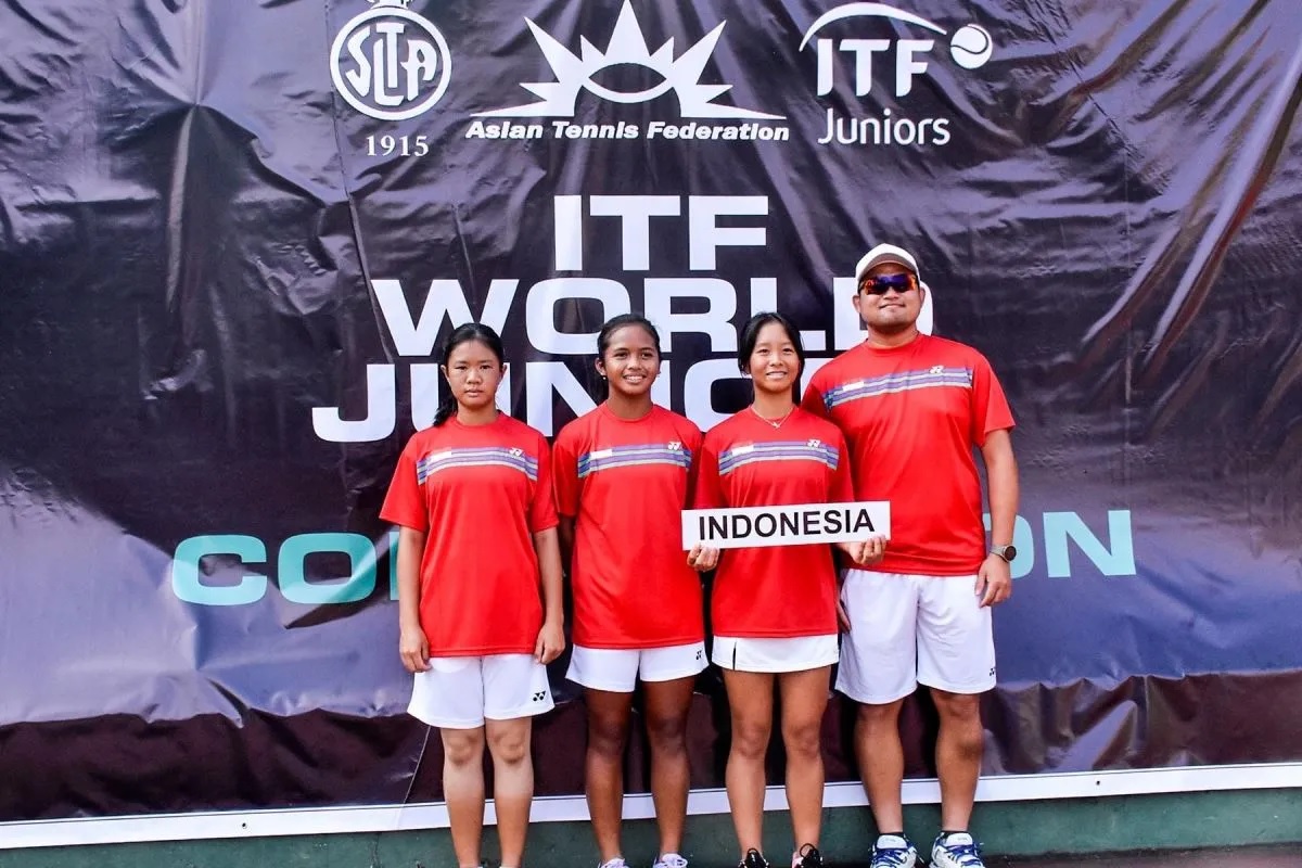 Timnas tenis putri U14 Indonesia memberikan kemampuan terbaiknya saat bertanding di Colombo