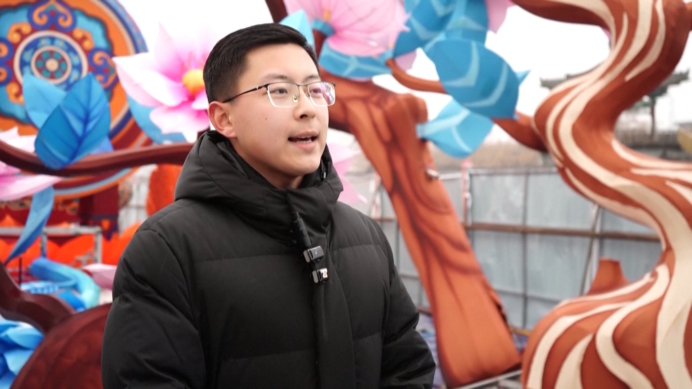 Menurut seorang staf di tembok tersebut