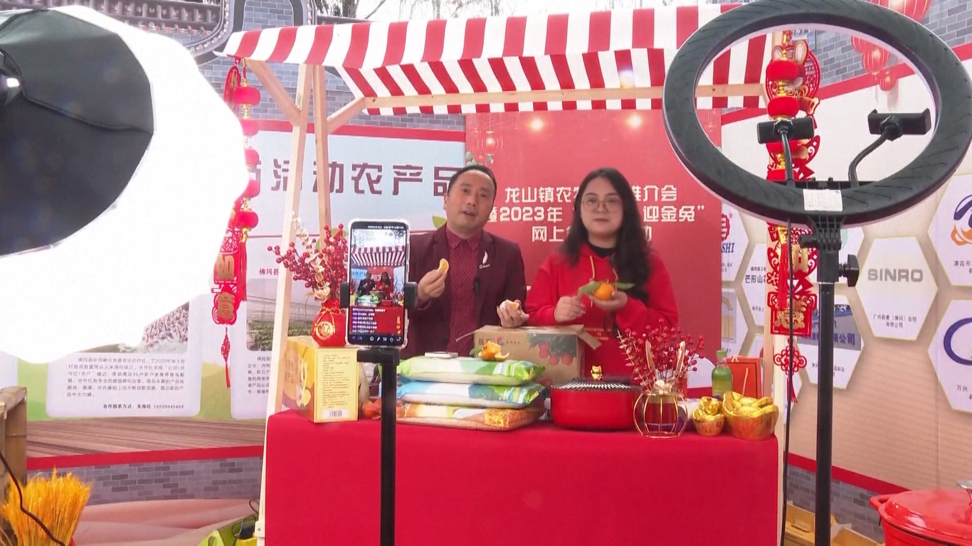 Penjualan ritel online di daerah pedesaan terus tumbuh pada periode ini hingga mencapai 1