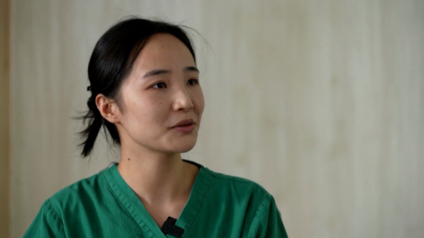 Perawat ICU di Jiangsu Ciptakan Lukisan untuk Hibur Pasien dan Keluarga