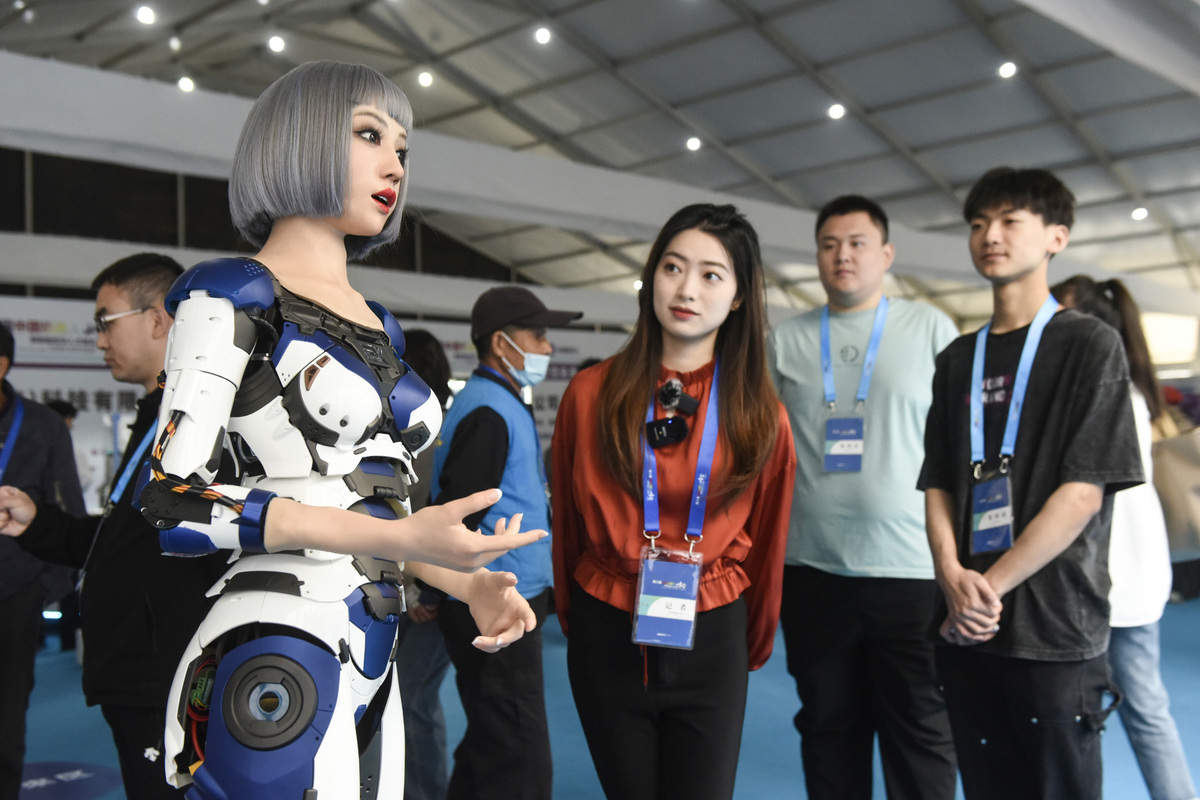 KTT Robotop dan Talenta Ekonomi Cerdas Tiongkok ke-8 dimulai di Yuyao