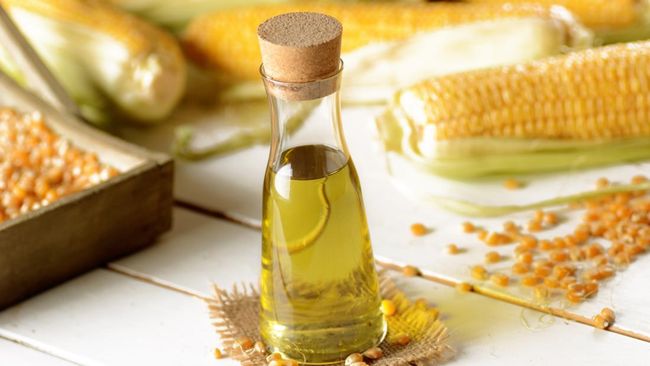 Minyak sayur dianggap lebih sehat karena menawarkan pilihan lemak tak jenuh Tak sedikit orang yang beralih menggunakan minyak sayur dengan tujuan kesehatan