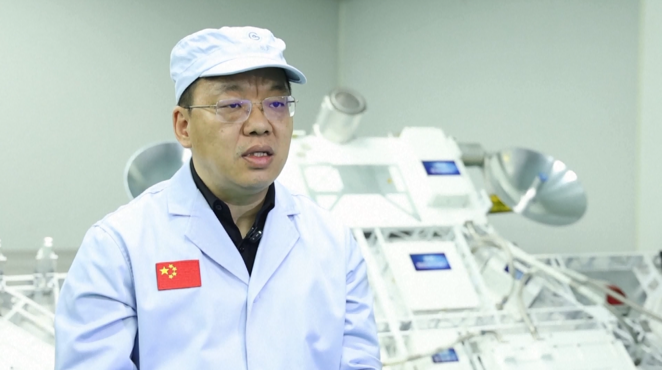 Tiongkok Luncurkan Grup Satelit Internet Baru di Hainan