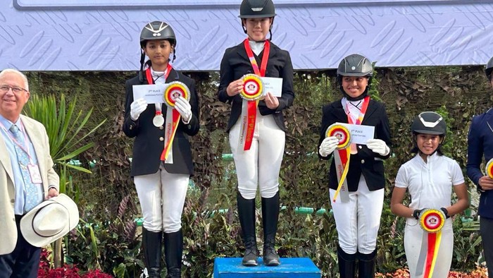 Menurunya latihan harus lebih sering agar lebih dapat bonding dengan kudanya dan lebih ngerti akurasi untuk testnya Karena memang frekuensi latihan masih sangat kurang karena mengingat dirinya tinggal di Surabaya tapi latihan di Jakarta otomatis akan terbatas waktu latihannya