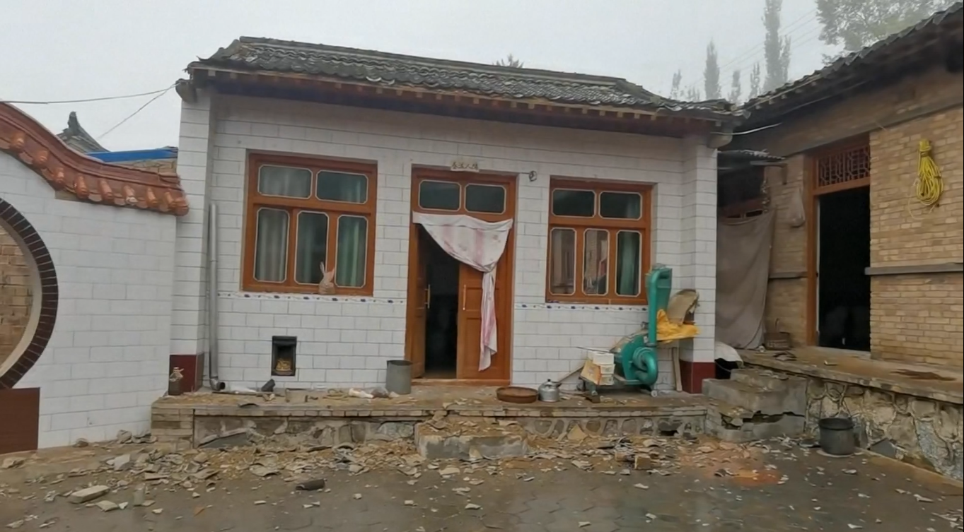 Gempa Berkekuatan 5,6 SR Mengguncang Gansu