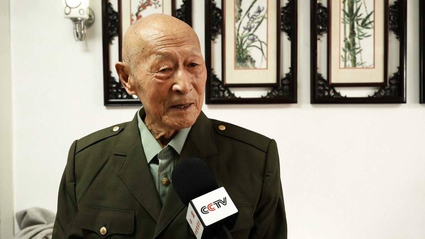 Saksi Berdirinya RRT Ini Kembali ke Lapangan Tiananmen untuk Parade Hari Kemenangan Perang Tiongkok