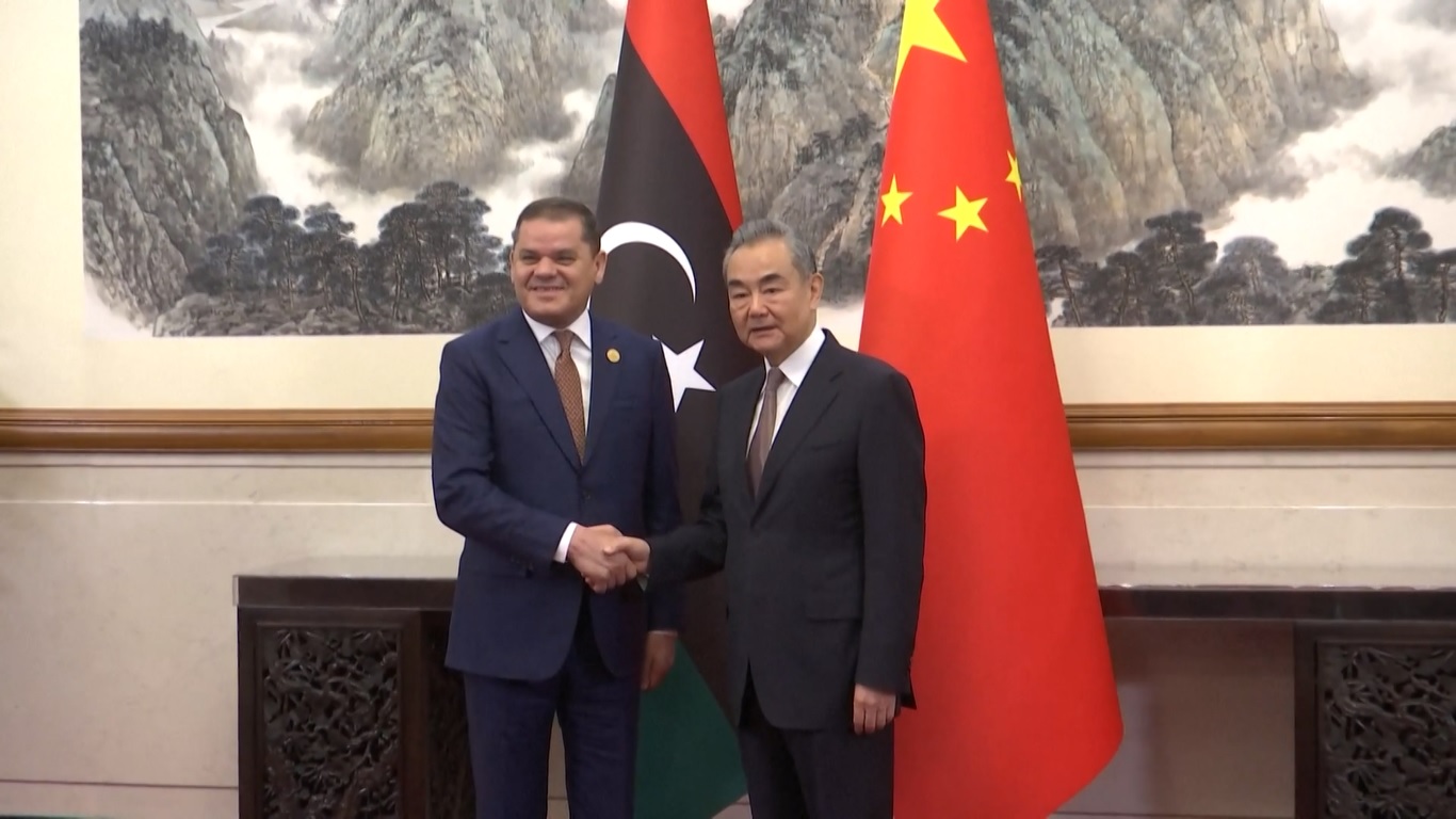 Menlu Tiongkok mengatakan bahwa Tiongkok siap untuk bekerja sama dengan pihak Libya untuk lebih mengkonsolidasikan rasa saling percaya secara politik dan meningkatkan pertukaran