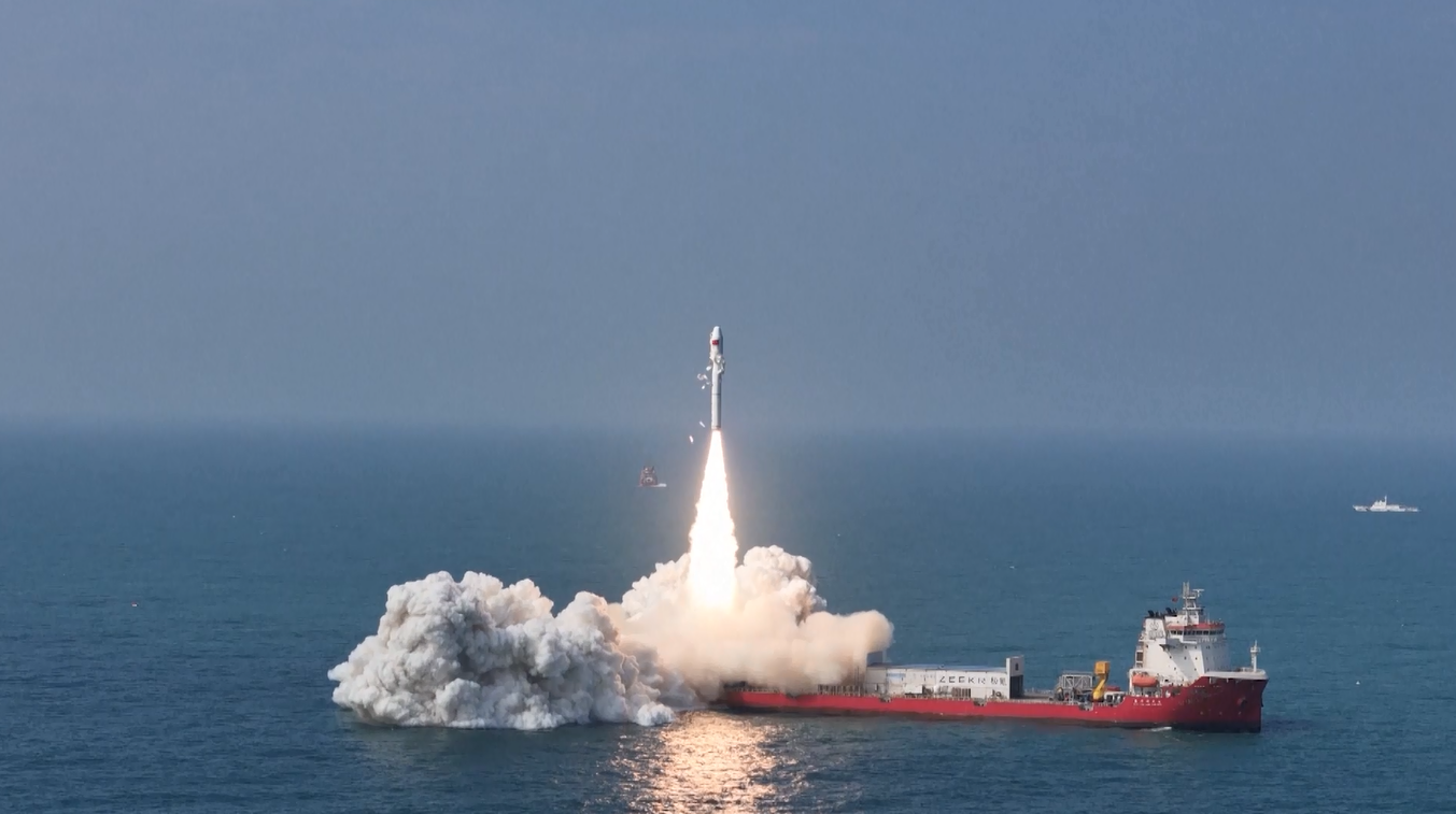 Tiongkok Luncurkan Kelompok Satelit Baru dari Laut