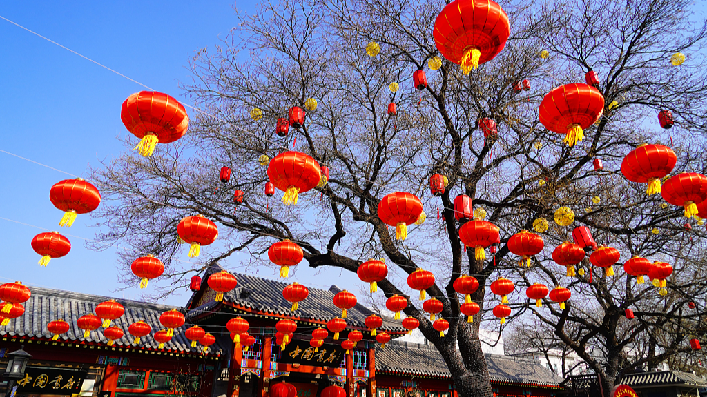 Kawan-kawan veteran memuji kemajuan solid yang dicapai oleh seluruh Partai seluruh militer dan rakyat Tiongkok dari semua kelompok etnis untuk membangun Tiongkok menjadi negara sosialis modern dalam segala hal