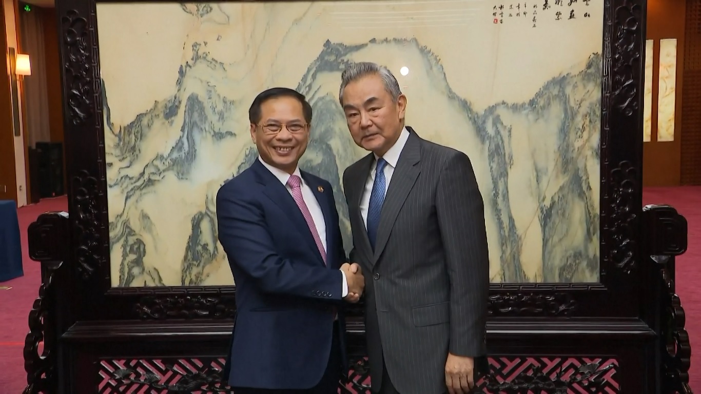 Menlu Tiongkok Bertemu Wakil PM Vietnam di Yunnan