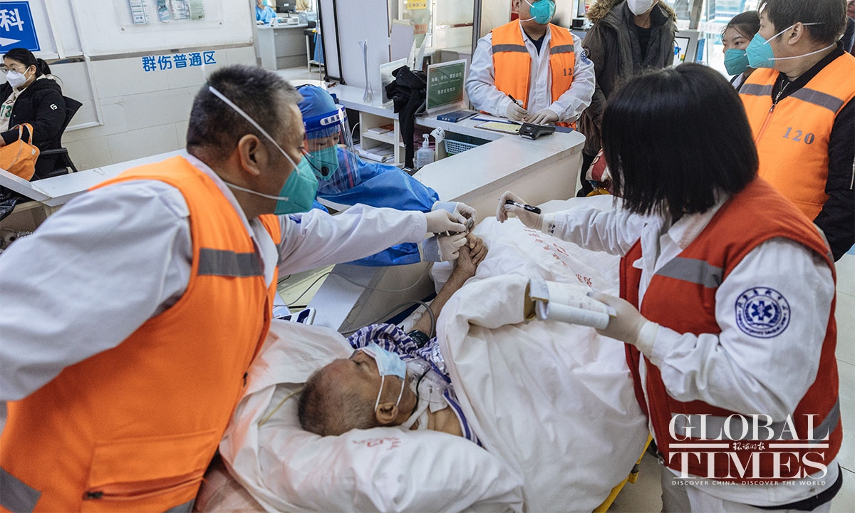 Jumlah pasien yang dirawat di ruang gawat darurat dan klinik demam telah menurun