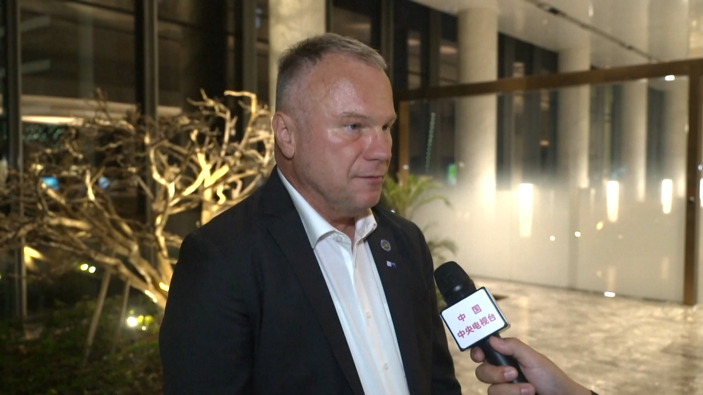 Perkembangan pesat Tiongkok di bidang energi baru