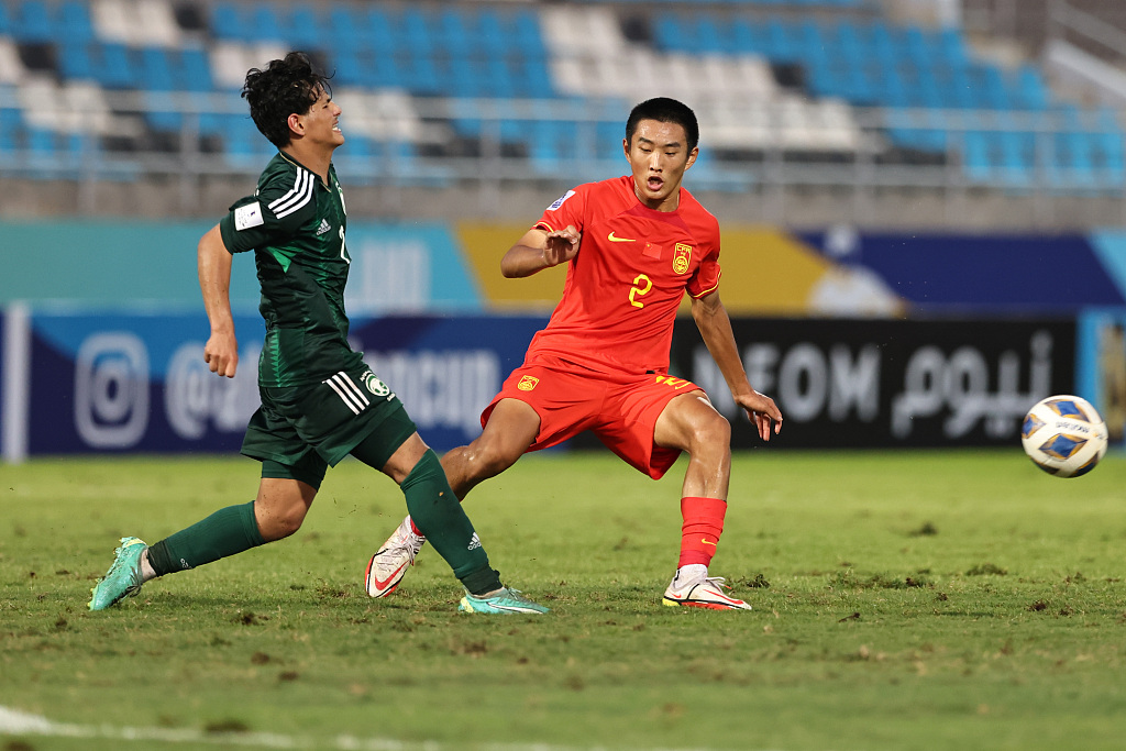 Tiongkok mengakhiri Permainan apiknya dalam Piala Asia U-17 Konfederasi Sepak Bola Asia (AFC)  setelah kalah 3-0 dari Arab Saudi di Chonburi