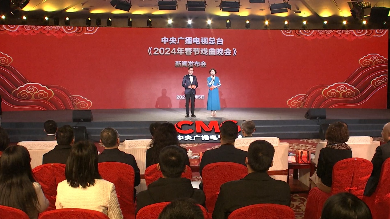 Melalui pertunjukan yang beragam