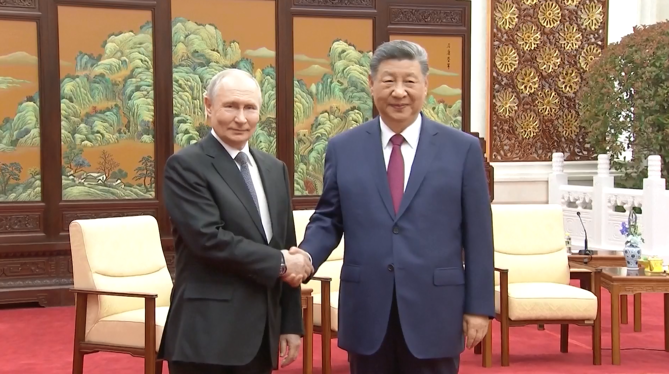 Xi Jinping dan Vladimir Putin Minum Teh Bersama di Beijing