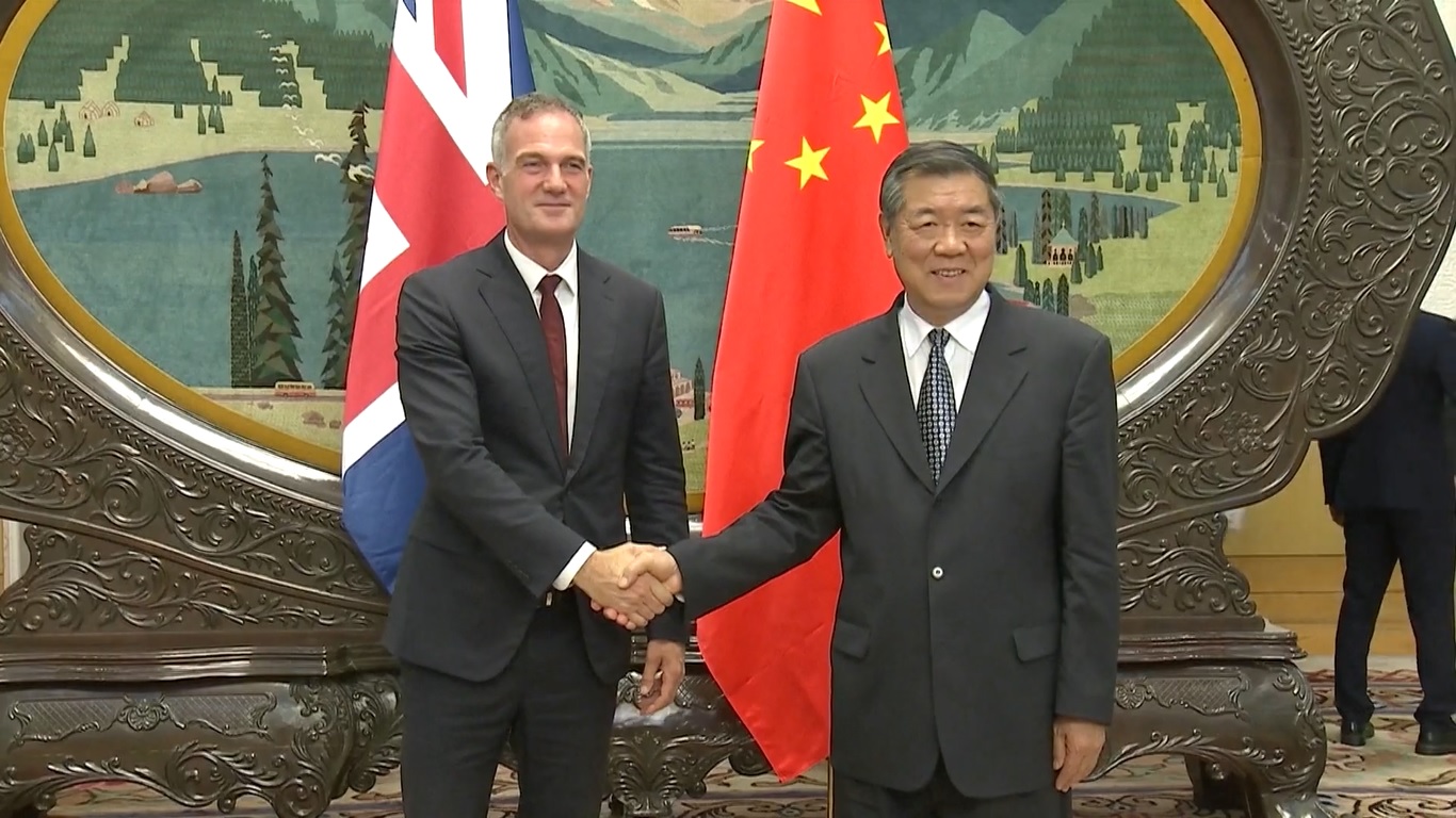 Wakil Perdana Menteri Tiongkok Bertemu dengan Menteri Bisnis Inggris di Beijing