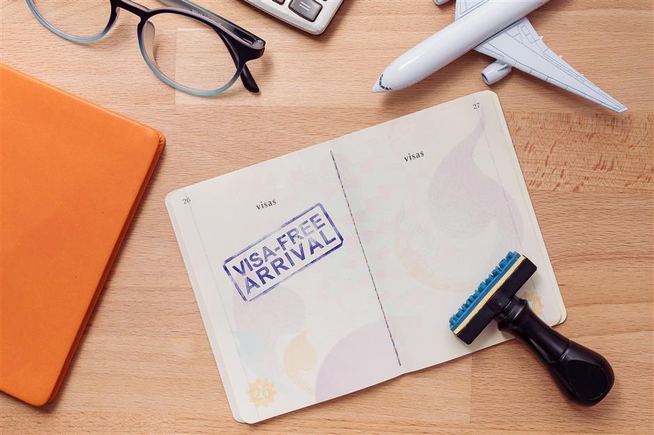 Paruh pertama tahun 2024 beberapa pengumuman kebijakan baru dikeluarkan yang ditujukan untuk menyambut penduduk asing dan pengunjung ke Tiongkok