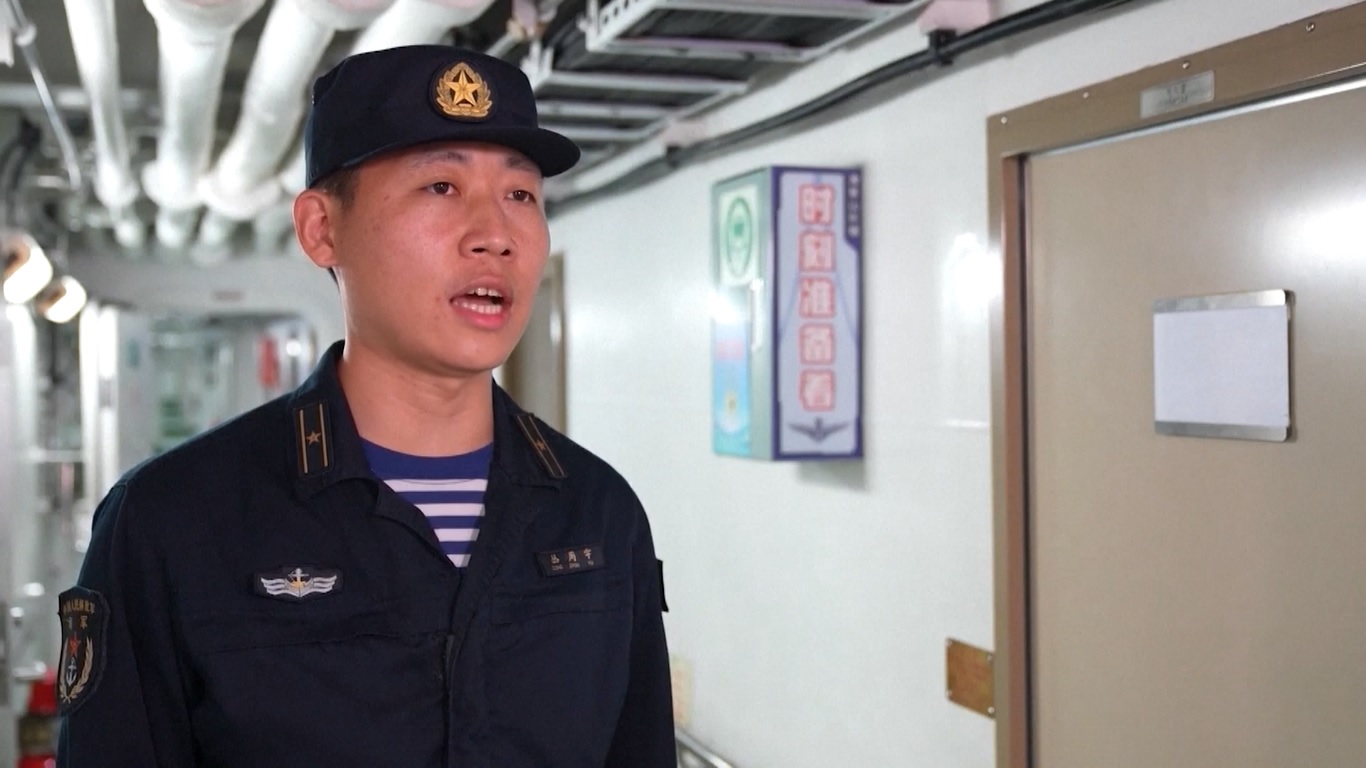 Kelompok tersebut kemudian dengan cepat bermanuver ke posisi yang menguntungkan untuk meluncurkan serangan putaran berikutnya