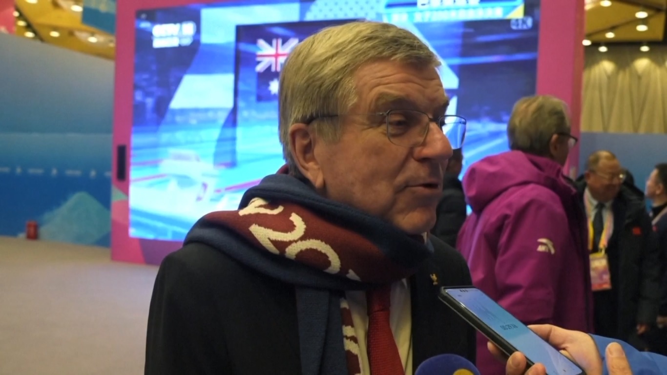 Presiden IOC merupakan salah satu dari sekian banyak pejabat tinggi yang berada di Harbin untuk menghadiri upacara pembukaan Asian Games pada Jum&#039;at malam (7/2)