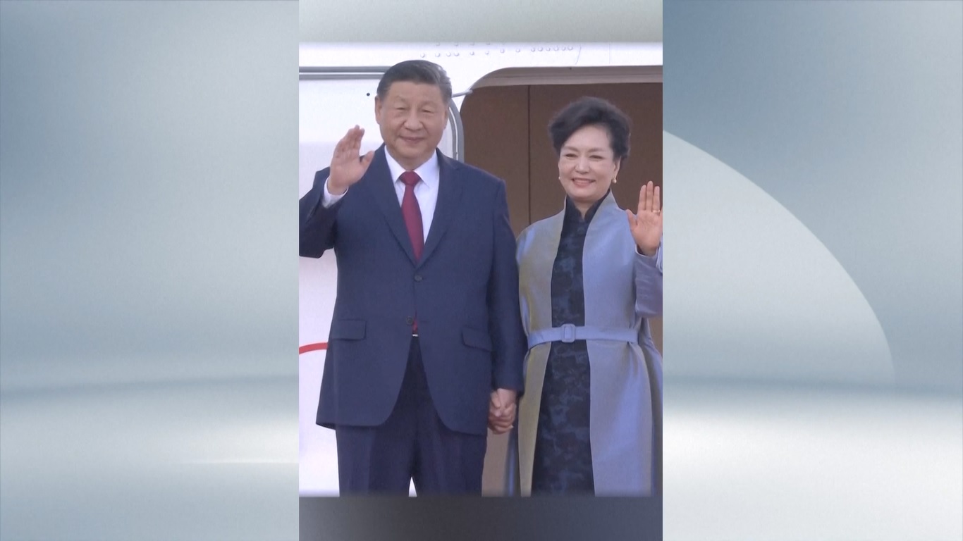Festival Qixi: Momen Xi Jinping dan Istrinya, Peng Liyuan