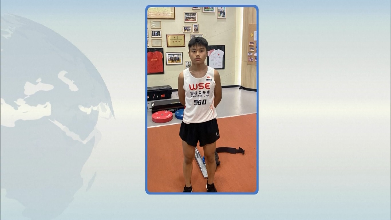 Standar Tiongkok yang mengukur atlet tingkat kedua nasional dalam lari 100 meter adalah 11