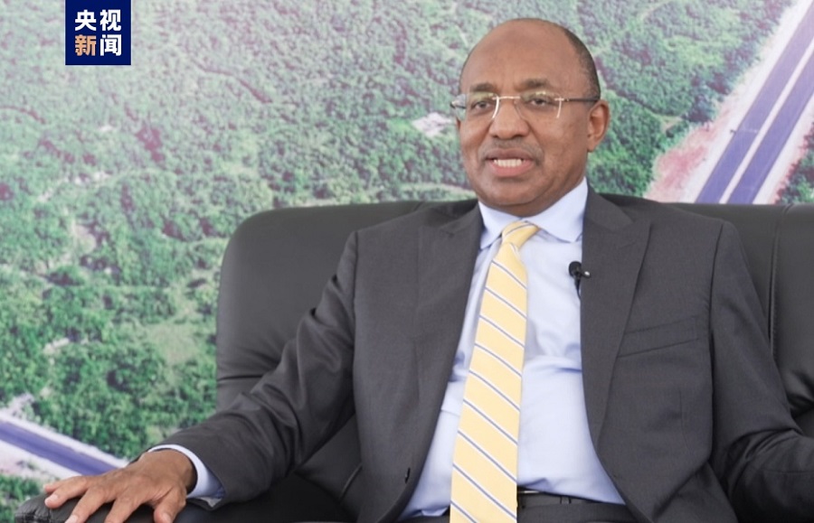 Mwinyi mengatakan melalui Forum Kerja Sama Tiongkok-Afrika ia berharap Tanzania dapat menarik lebih banyak investasi dan ia juga menyampaikan terima kasih atas dukungan Tiongkok kepada Tanzania