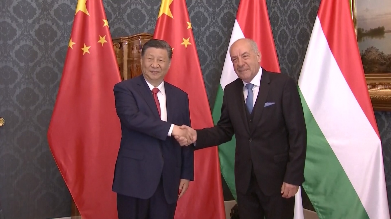 Xi menyampaikan pernyataan tersebut saat mengadakan pembicaraan dengan Sulyok di Istana Sandor di Budapest