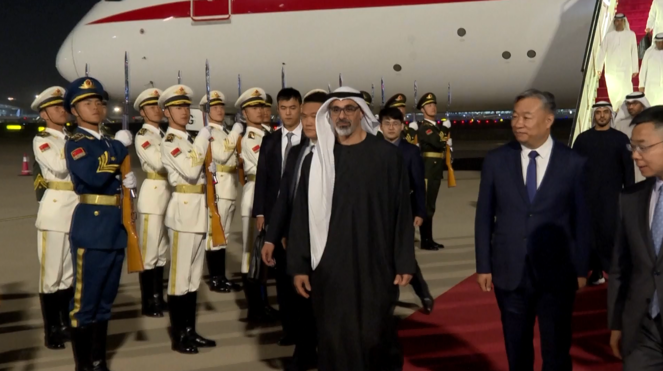 Putra Mahkota Abu Dhabi Tiba di Beijing untuk Kunjungan Kenegaraan