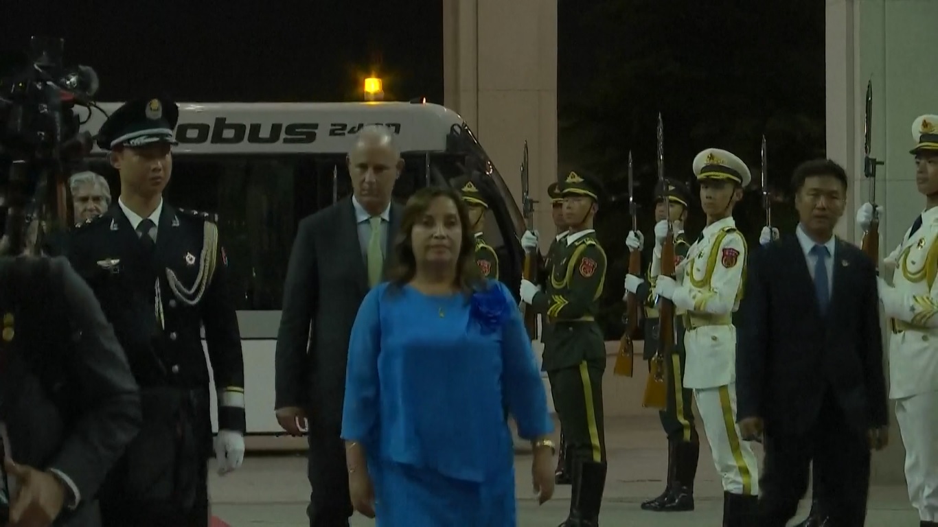 Bolartue tiba di Tiongkok pada hari Selasa (25/6) untuk memulai kunjungan kenegaraan selama lima hari atas undangan Presiden Tiongkok