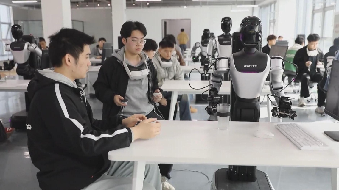 Provinsi-provinsi di Tiongkok Menggandakan Upaya untuk Mengembangkan Industri-Industri Baru dan Masa depan