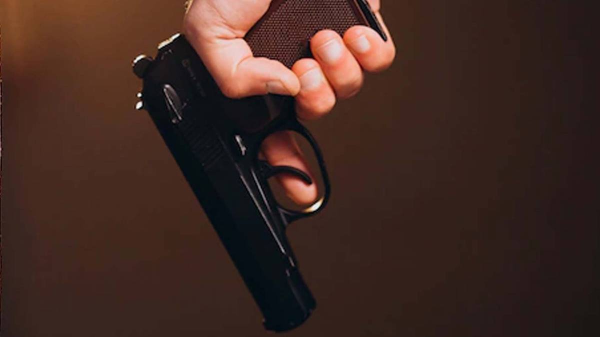 Seorang anak laki-laki berusia 6 tahun dibawa ke tahanan polisi di negara bagian Virginia AS setelah menembak guru nya pada Jumat sore (06/01/2023)