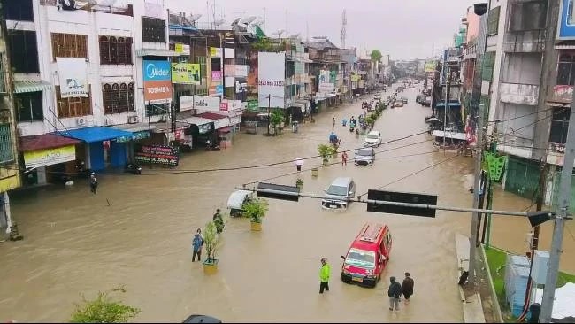 Kota Medan Diterjang Banjir, Ribuan Rumah Terendam