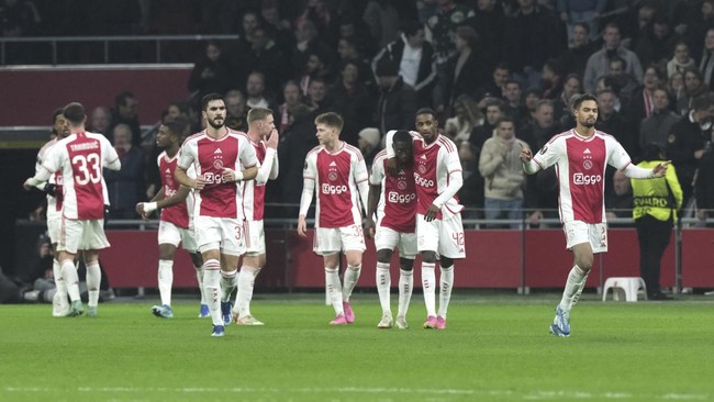 Ajax Amsterdam menelan kekalahan mengejutkan di ajang Piala Belanda Mereka tumbang di tangan Hercules yang merupakan tim amatir