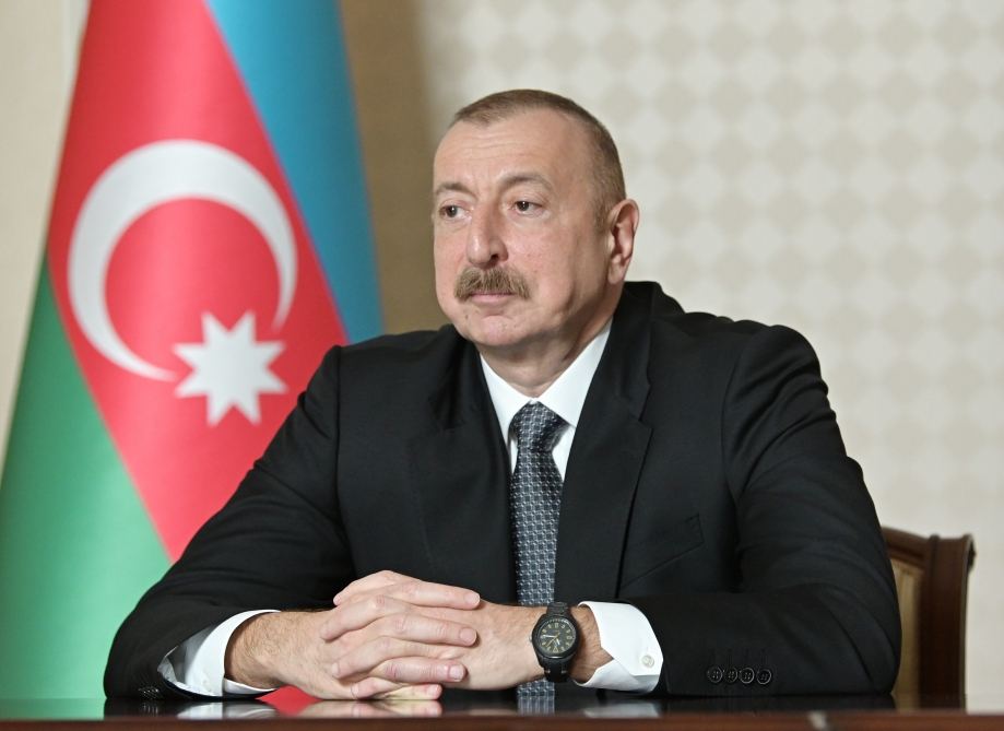 Ia menegaskan kembali bahwa Azerbaijan mendukung prinsip Satu Tiongkok dan mendukung direalisasinya penyatuan kembali kedua tepi selat