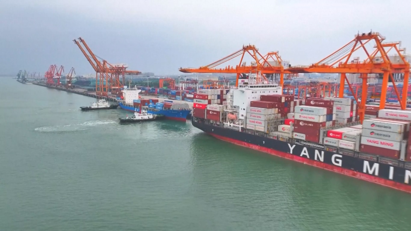 Jaringan Maritim Jalur Sutra Tiongkok Kirimkan Hampir 2,64 Juta TEUs pada Paruh Pertama 2025