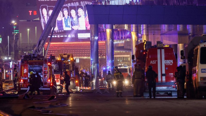 Tiongkok menentang aksi teroris dalam segala bentuk dengan serius mengecam aksi teroris dan dengan tegus mendukung upaya-upaya yang dilakukan pemerintah Rusia demi keamanan dan kestabilan nasional