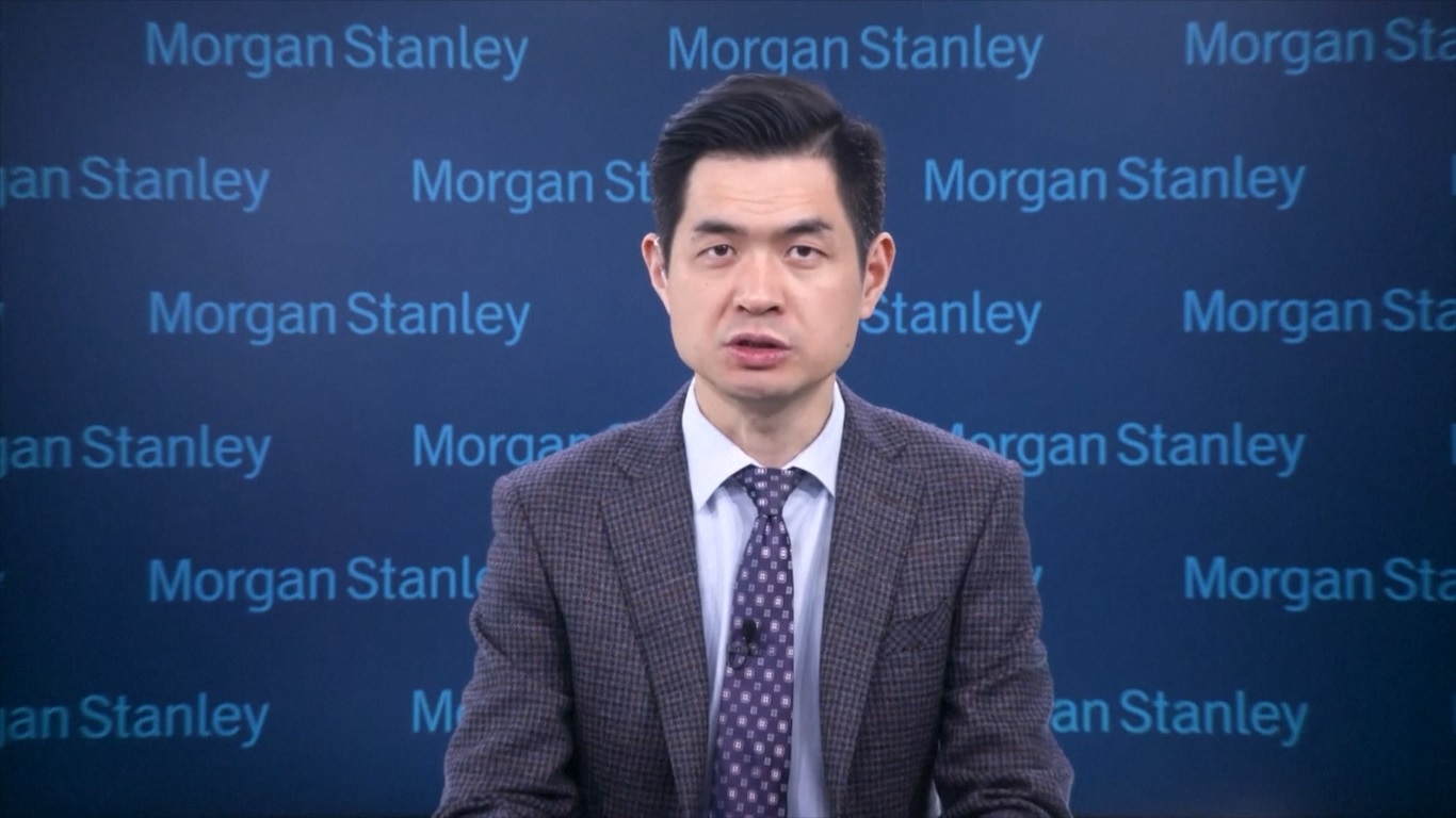 Xing juga menunjukkan bahwa menyeimbangkan kembali ekonomi menuju model yang lebih didorong oleh konsumsi masih akan menjadi kunci bagi Tiongkok untuk mencapai pertumbuhan yang berkelanjutan