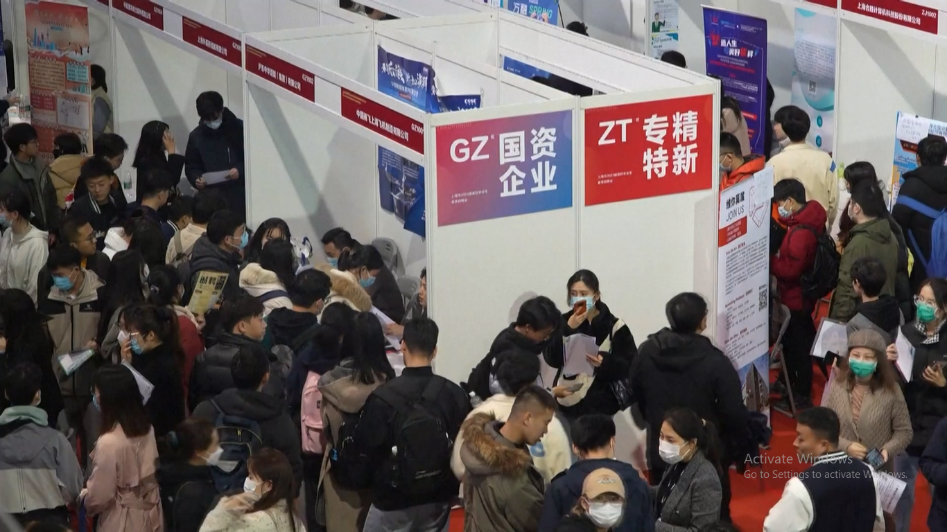 Bursa kerja musim semi terbesar di Shanghai untuk tahun ini telah dimulai pada hari Jumat (17/03/2023)