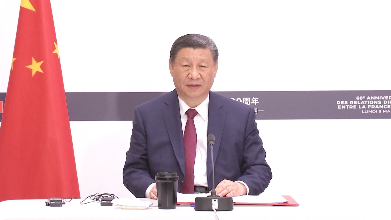 Xi menyampaikan hal itu dalam sebuah konferensi pers bersama dengan mitranya dari Prancis