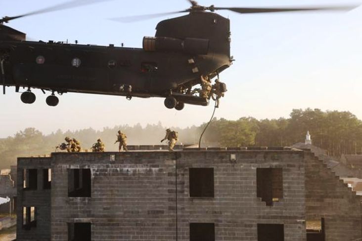 Komando Operasi Khusus Angkatan Darat AS (USASOC) dilaporkan telah melakukan latihan yang mensimulasikan respons jika terjadi krisis Tiongkok - Taiwan Latihan militer ini mencerminkan meningkatnya kekhawatiran di Washington bahwa Beijing mungkin mencoba mengambil kendali atas pulau tersebut