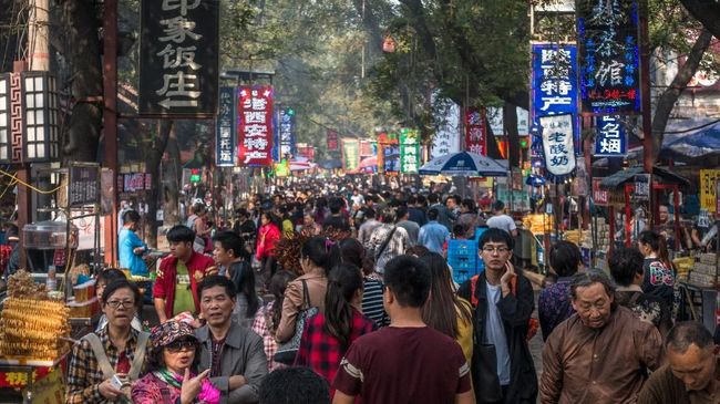 Peningkatan pasokan barang dan jasa melalui rantai pasokan global akan menurunkan inflasi yang juga akan bermanfaat bagi ekonomi Barat