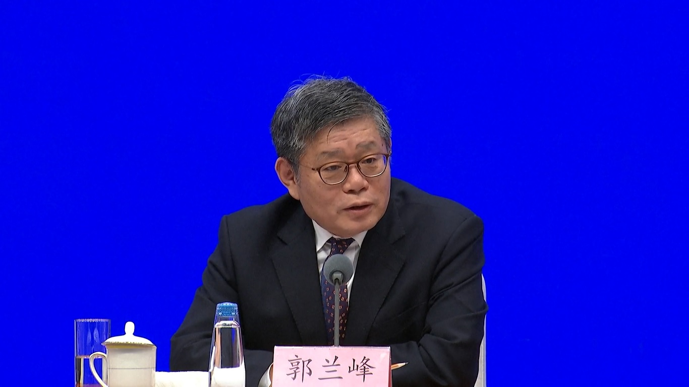 Empat jalan bebas hambatan