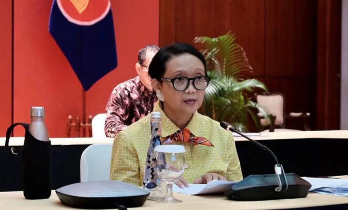 Retno menyebut perlindungan WNI di Sudah adalah hal yang sangat penting Apalagi pertempuran di Sudan semakin memburuk Ia menambahkan beberapa gedung perwakilan RI terkena dampak langsung peperangan