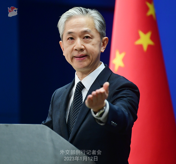 Pihak Tiongkok dengan tegas menentang segala aksi kekerasan dan teroris mengecam keras peristiwa tersebut