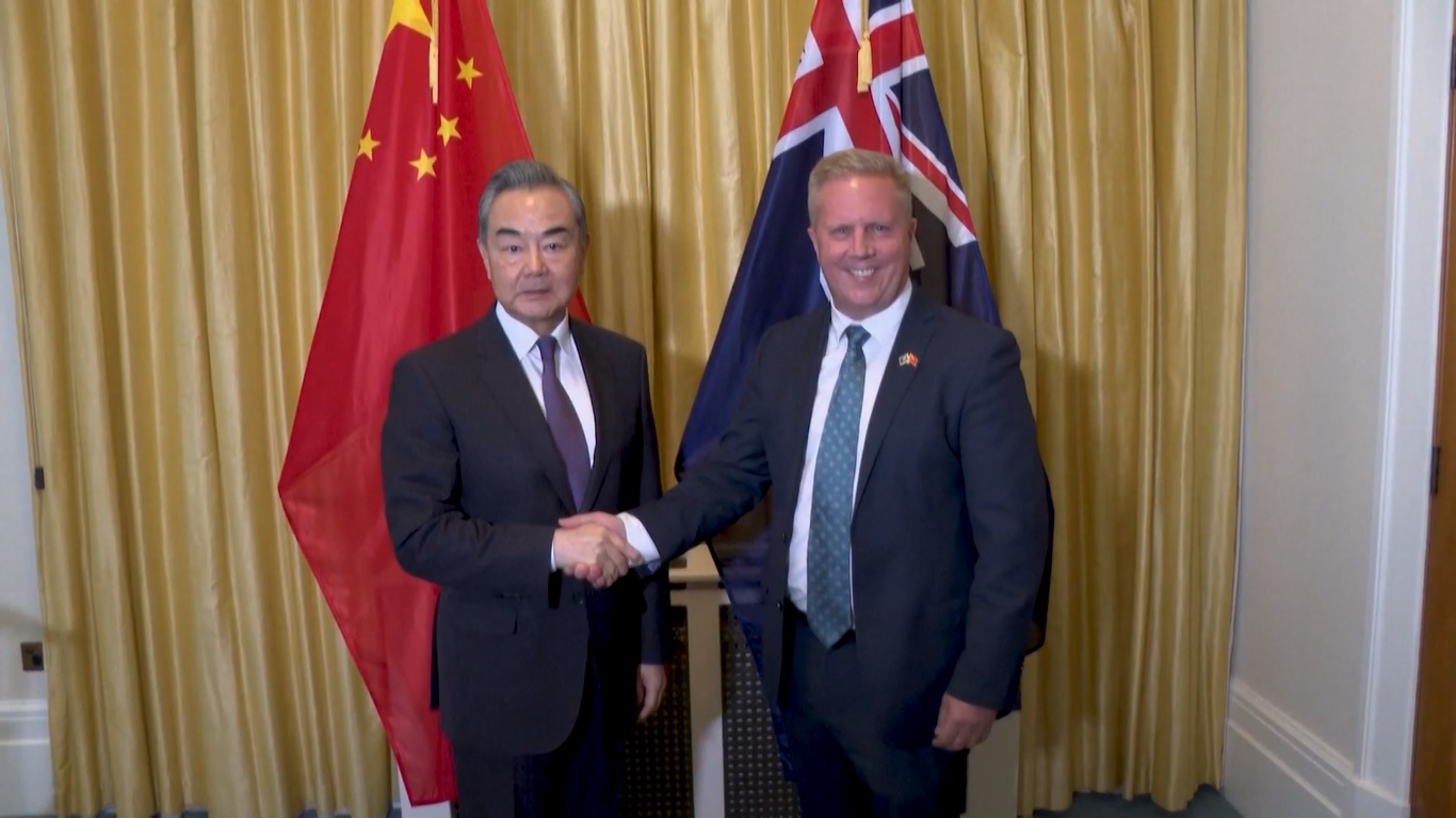 Pada hari Senin (18/3)