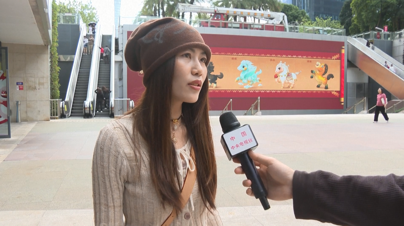 Maskot Gala Festival Musim Semi 2026 Ditampilkan di Layar Luar Ruangan di Seluruh Tiongkok