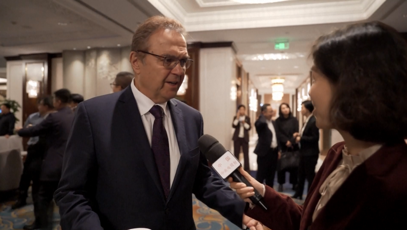 Konferensi Otomotif Tiongkok-Jerman Soroti Kerja Sama dalam Kendaraan Ramah Lingkungan Bertenaga AI